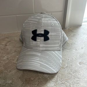 Under Armour youth hat size SM/MD